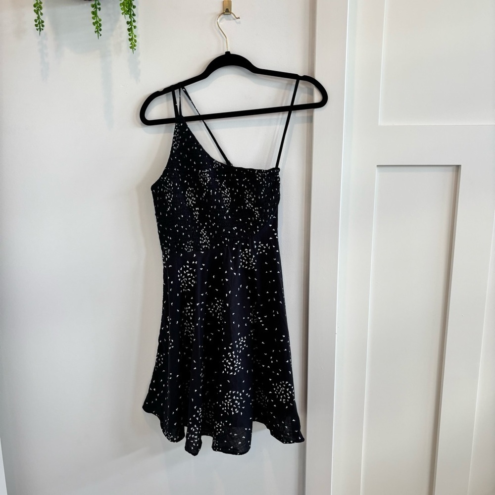 Urban Outfitters Dahlia Smocked One Shoulder Black White Detail Sundress S